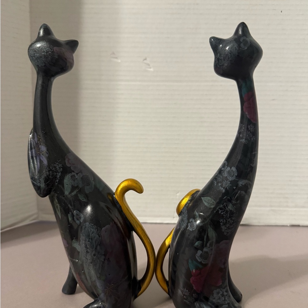Modern Muse Cat Figurine Set of 2 - Picture 6 of 11